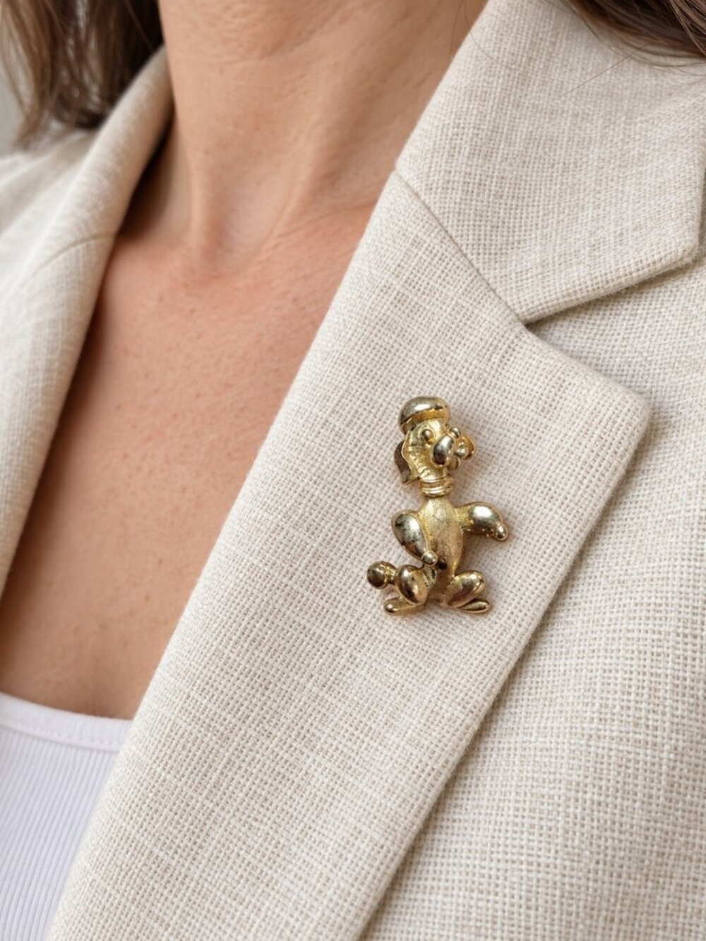Vintage Sarah Coventry Gold Tone Poodle Dog Brooch Figural Pin 1.5 Inch